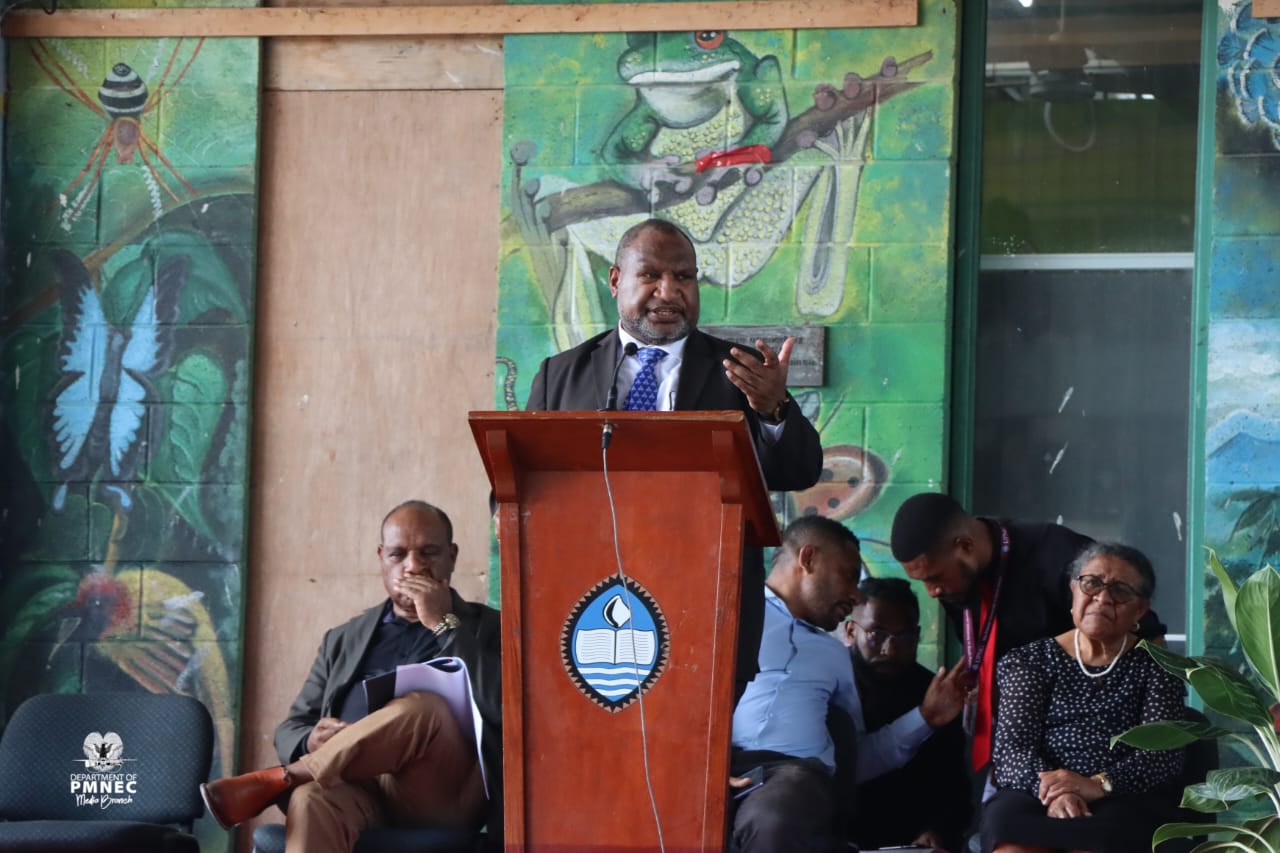 PM MARAPE COMMENDS UPNG STUDENTS ON THEIR MATURITY IN HANDLING PETITIONS TO GOVERNMENT